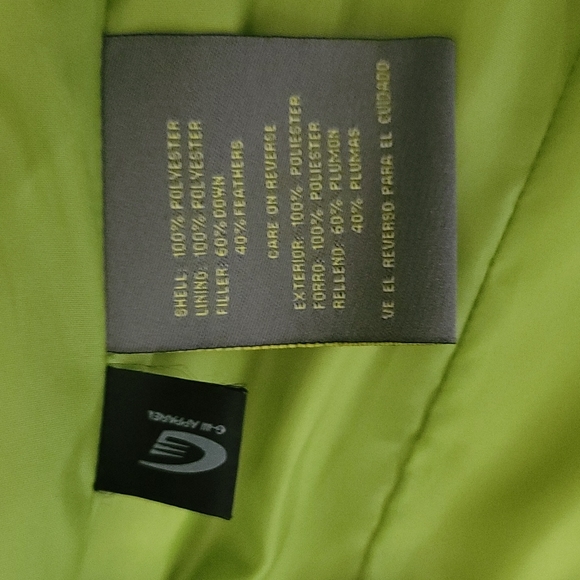 Vest - Picture 2 of 7